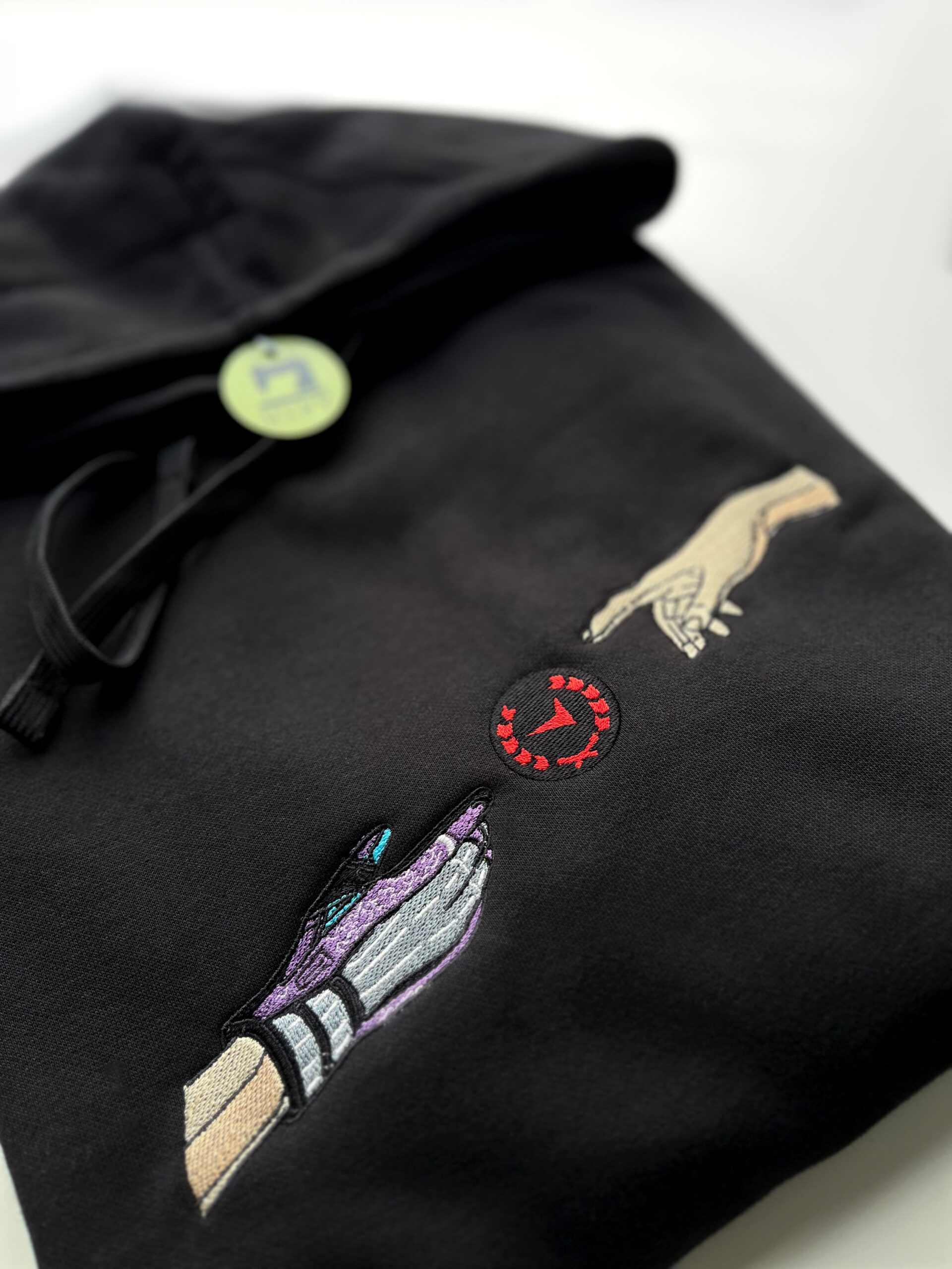 Bluza z haftem – rękawiczki CS (Pandora’s Box) - obrazek 2